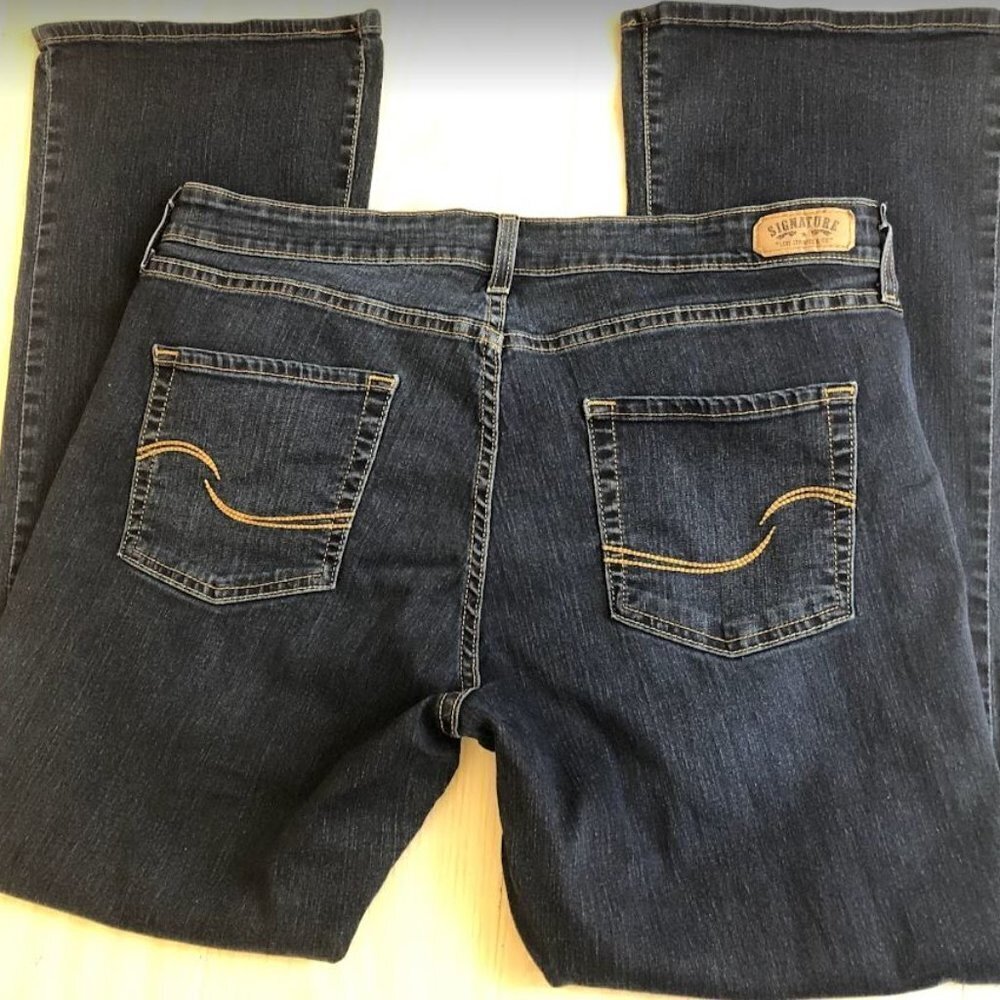 Signature by Levi Strauss Women's Denim Stretch Blue Jeans Modern Bootcut 35x32